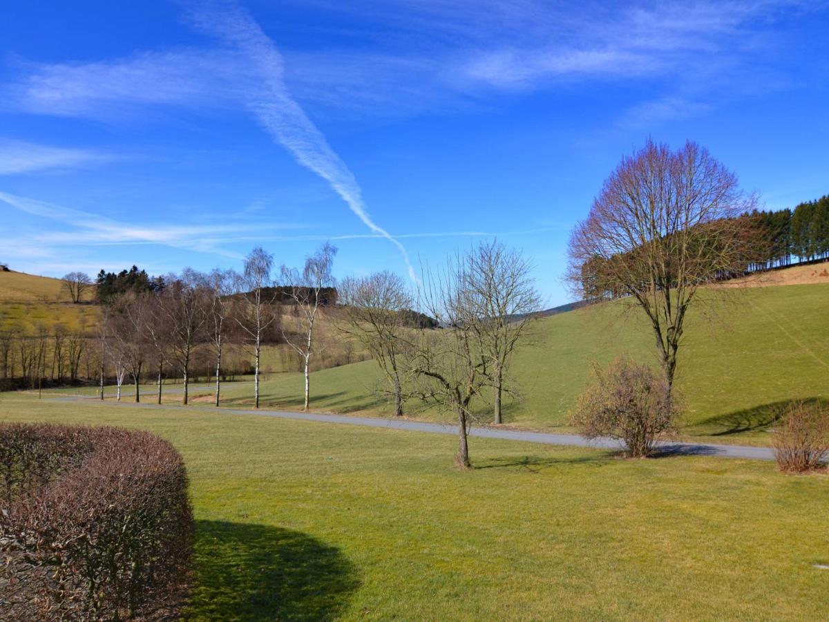 Modern Apartment In Sellinghausen With Terrace Schmallenberg Ruang foto