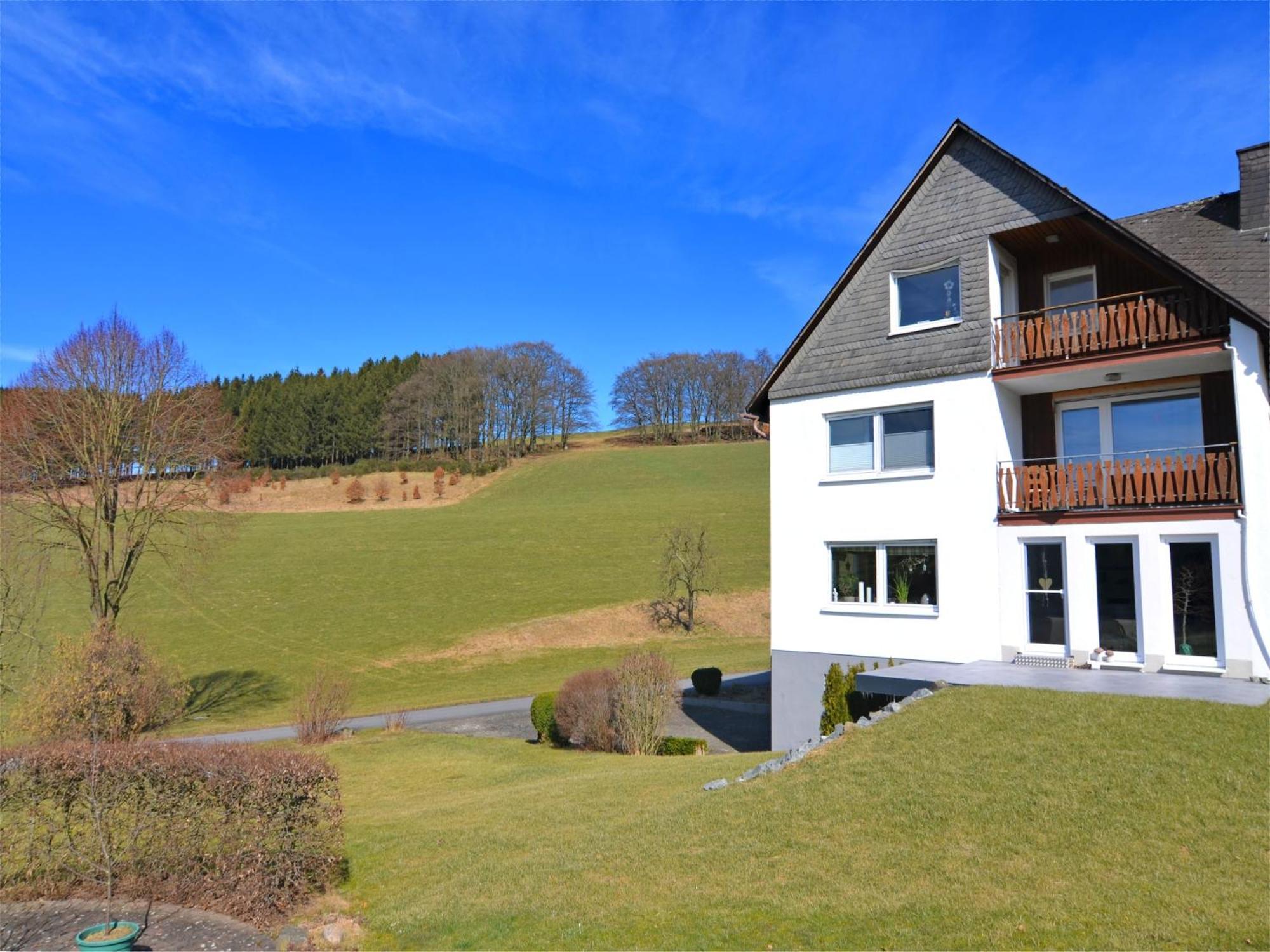 Modern Apartment In Sellinghausen With Terrace Schmallenberg Bagian luar foto