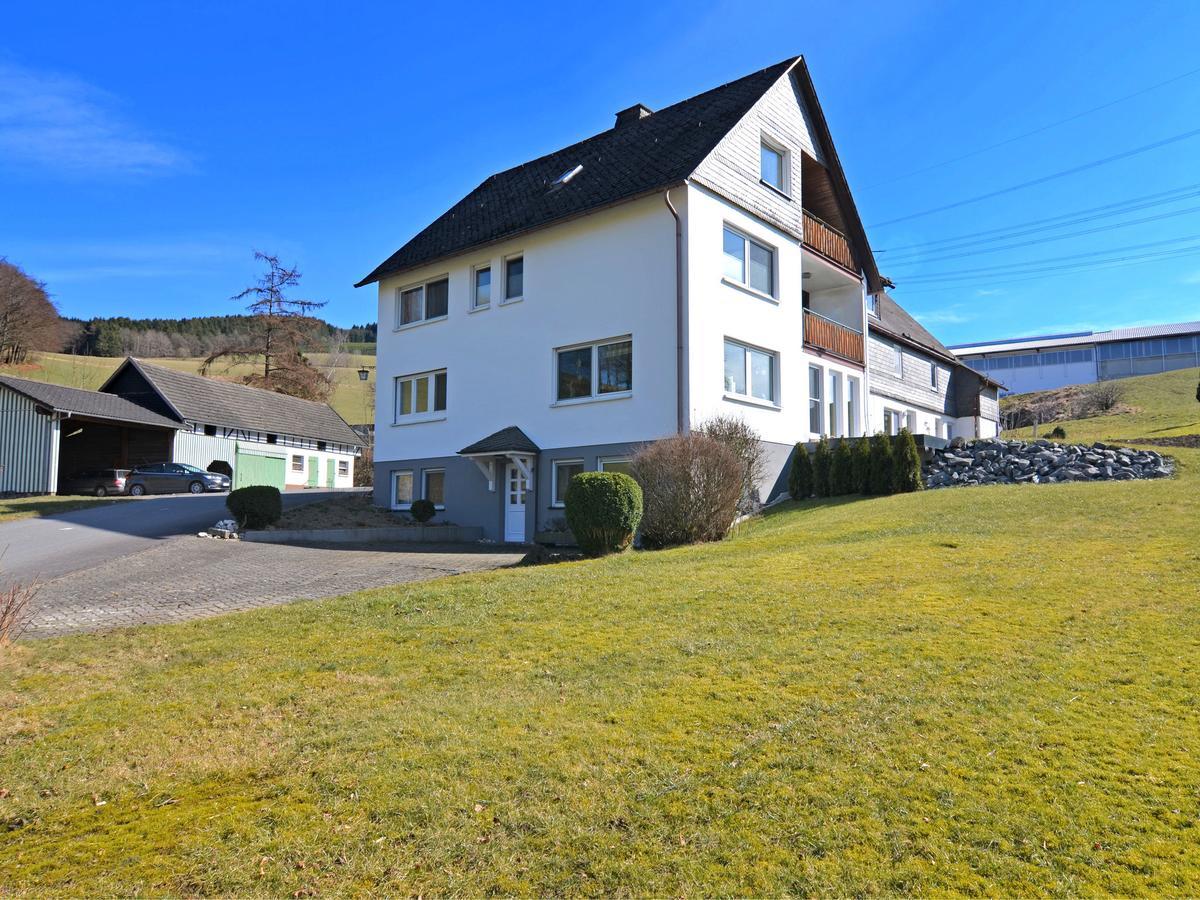 Modern Apartment In Sellinghausen With Terrace Schmallenberg Bagian luar foto